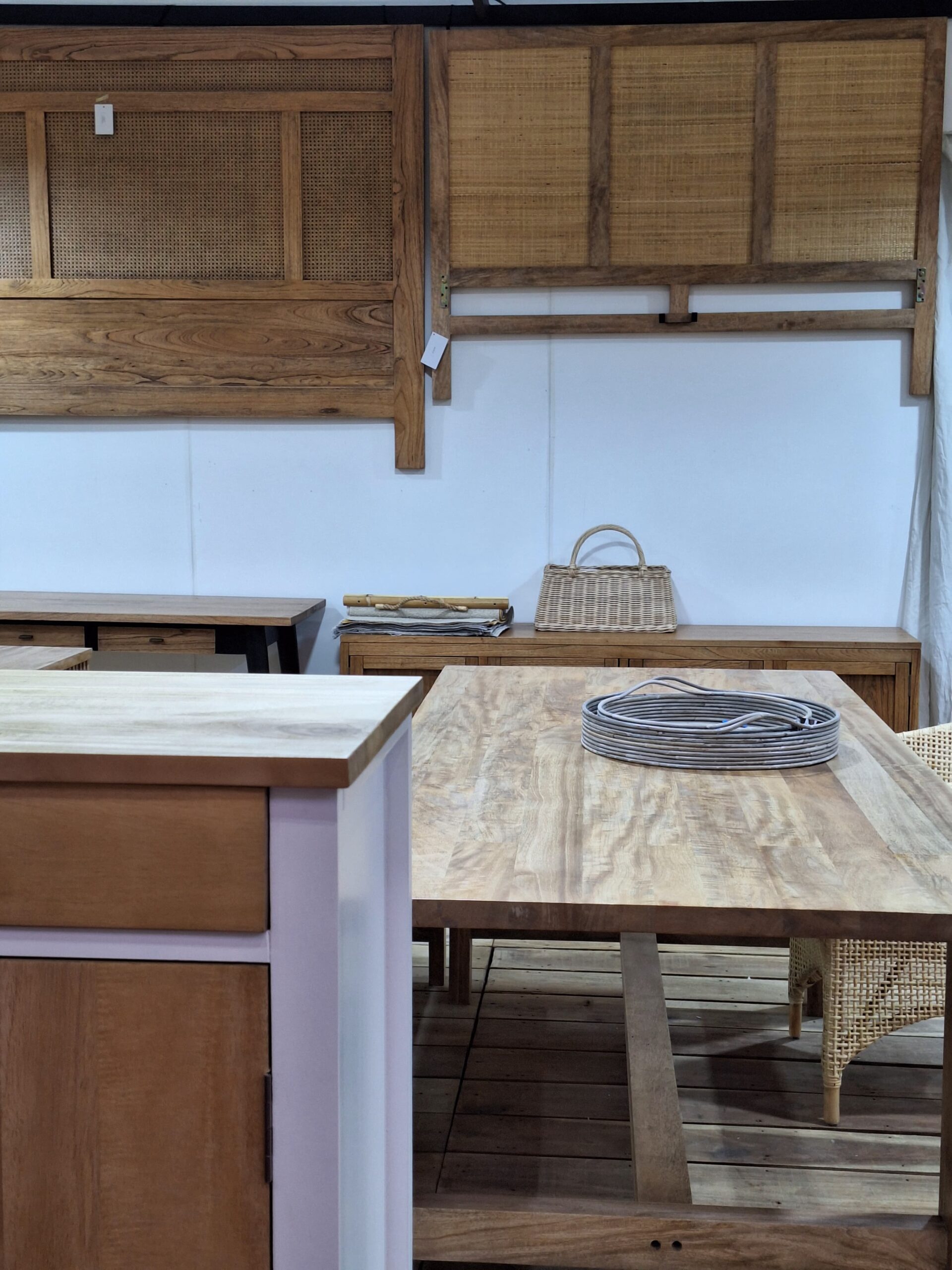 Tips for Removing Scratches from Wooden Furniture